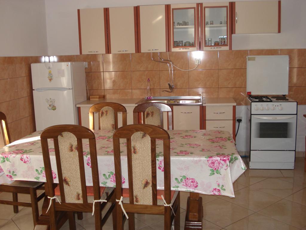 Apartment Blaza Zengg Szoba fotó