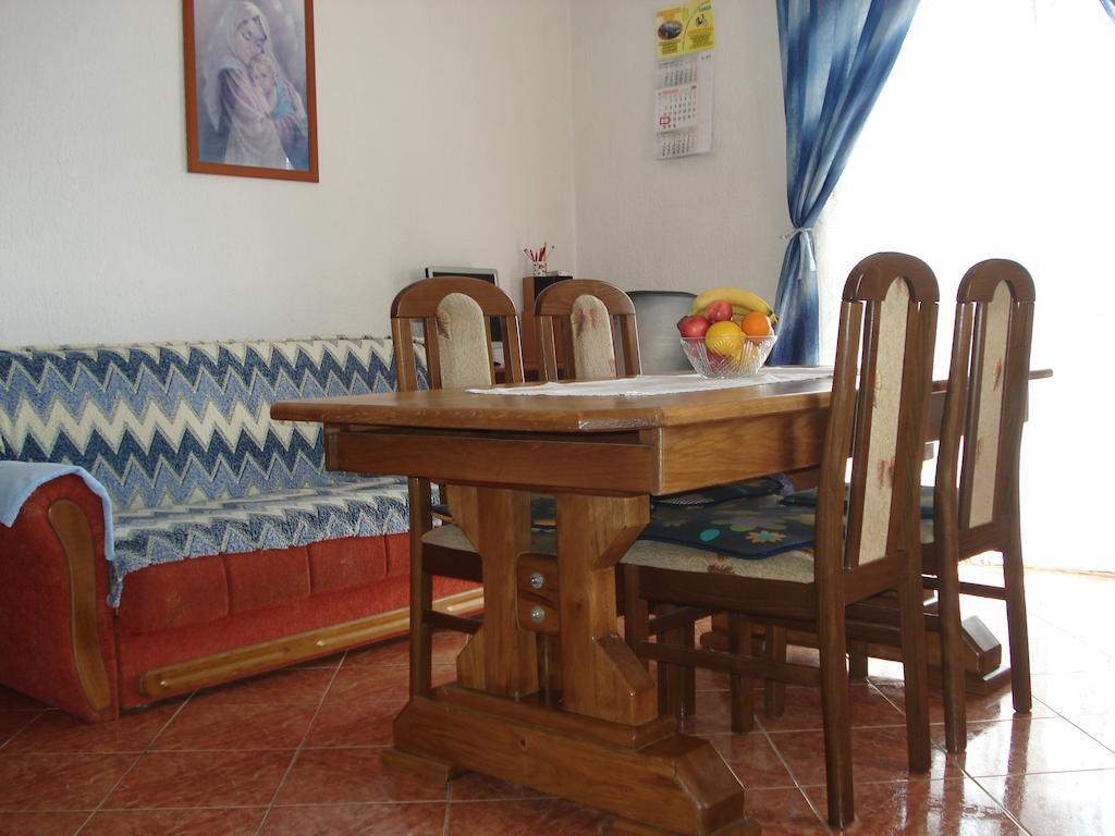 Apartment Blaza Zengg Szoba fotó